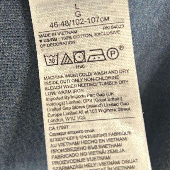 Great condition pre-worn Banana Republic Slate Polo Shirt size L. Luxury touch. - Picture 7 of 11